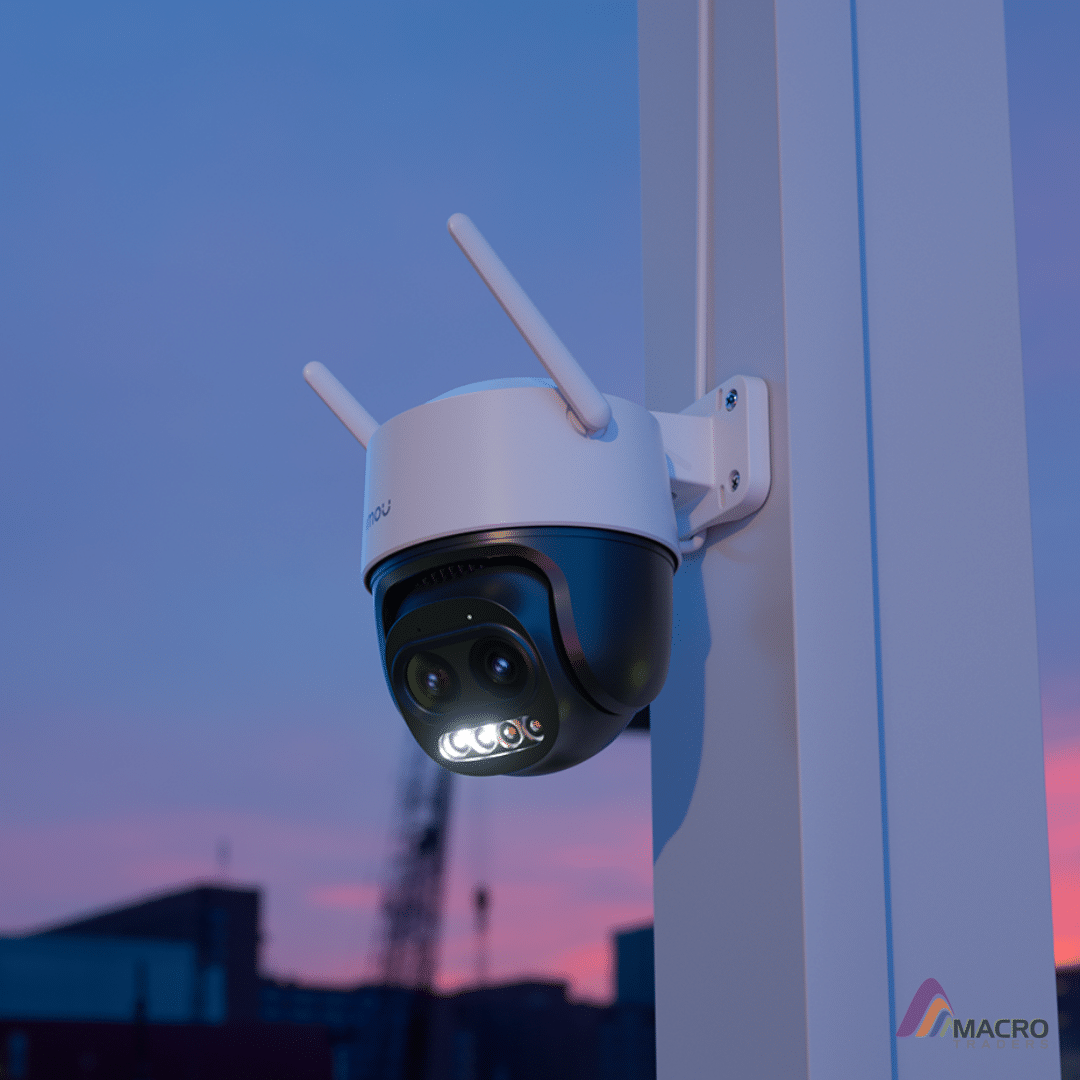 IMOU Cruiser Z 12x Zoom outdoor camera with active lighting